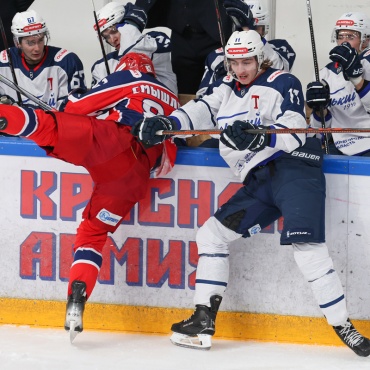 Звезда - Торпедо-Горький