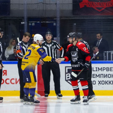 Нефтяник - Челны