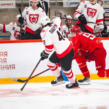 1/8 плей-офф: Горняк-УГМК - Молот