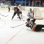 Нефтяник - Мечел