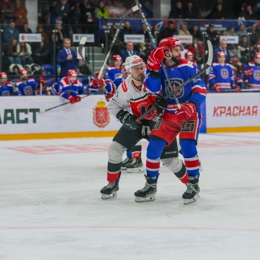 АКМ - Металлург