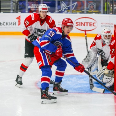 АКМ - Нефтяник