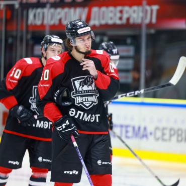 Нефтяник - Олимпия