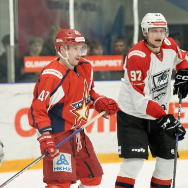 Ижсталь - Нефтяник