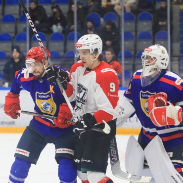 Химик - Нефтяник