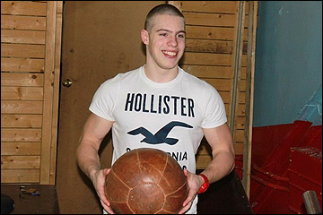 Михаил Тихонов