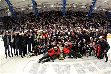 "Нефтяник" - чемпион-2016