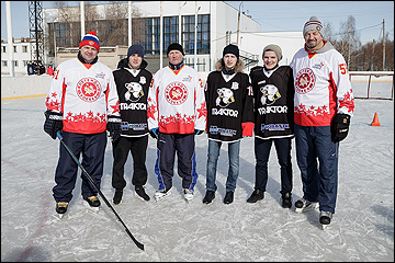 Большие гости на детском хоккее
