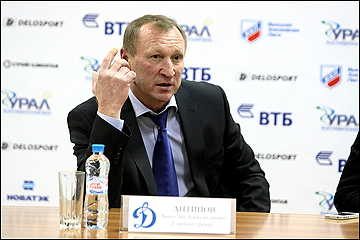 Анатолий Антипов
