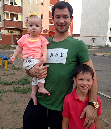 Станислав Голованов с детьми