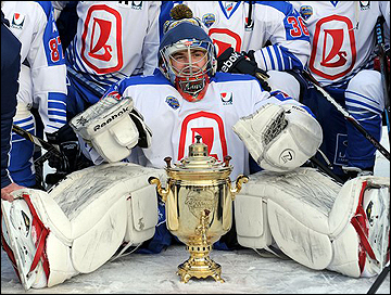 Данила Алистратов