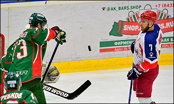 Николай Пронин (справа)