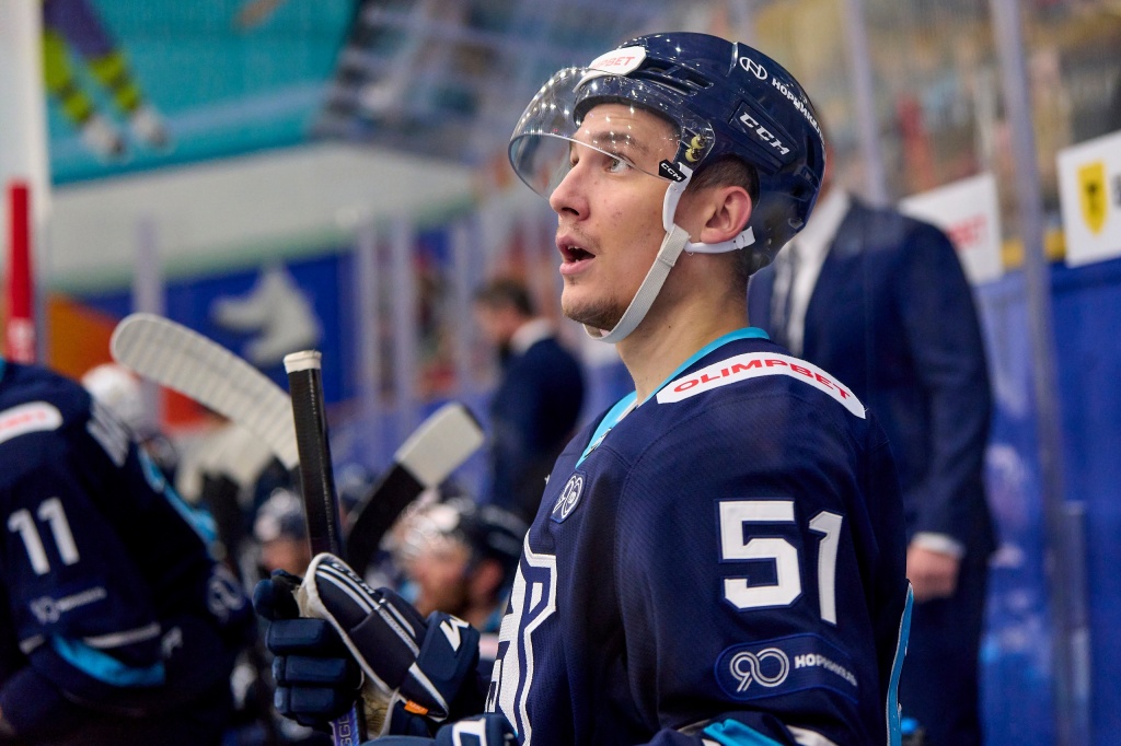 2HXw2GwG4II.jpg