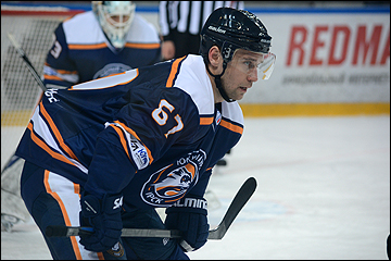 Максим Попов