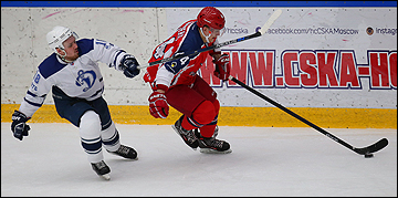 Александр Якименко (справа)