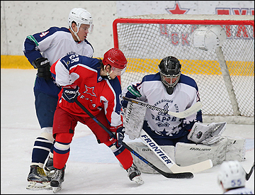 Михаил Бирюков в воротах "Сарова"