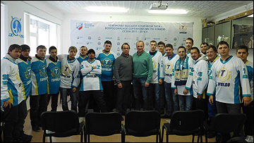 Встрече Немчинова и Фахрутдинова с болельщиками